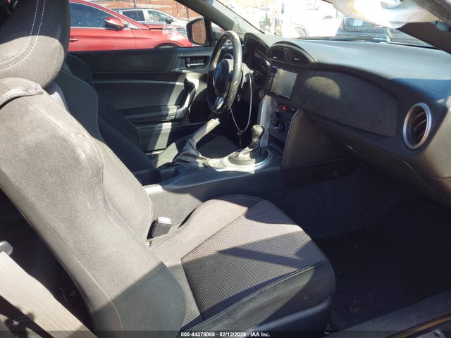 2017 TOYOTA 86 JF1ZNAA17H8705385 Photo 4