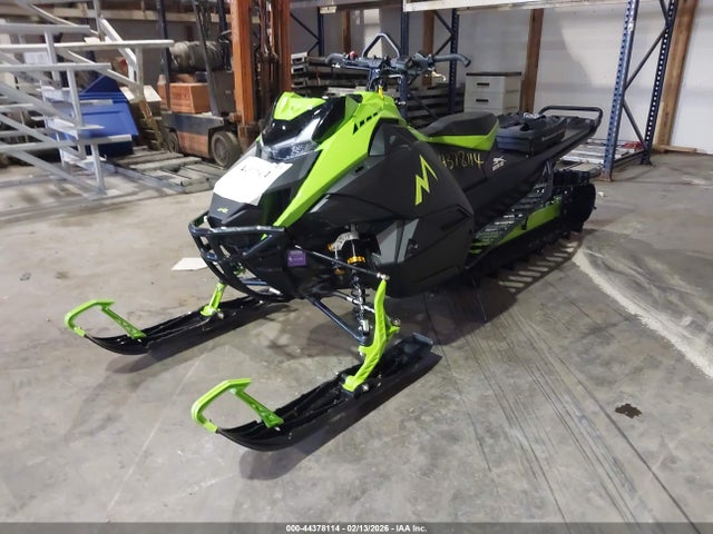 Продажа на аукционе авто 2025 Arctic Cat M8, vin: 4UF1S2JH9ST102504, номер лота: 44378114