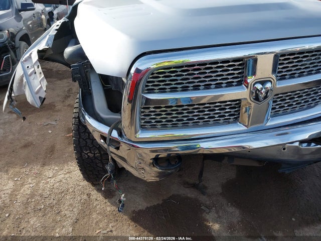 Продаж на аукціоні авто 2018 Ram 2500 Laramie  4x4 6'4 Box, vin: 3C6UR5FL5JG175550, номер лоту: 44378128
