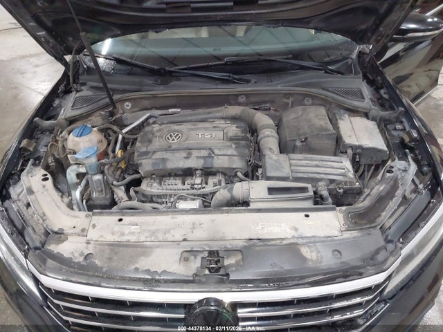 Продаж на аукціоні авто 2017 Volkswagen Passat 1.8t Sel Premium, vin: 1VWCT7A37HC067756, номер лоту: 44378134