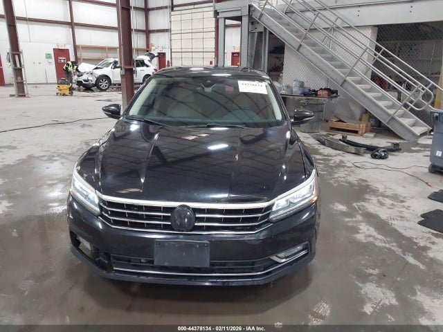 Продаж на аукціоні авто 2017 Volkswagen Passat 1.8t Sel Premium, vin: 1VWCT7A37HC067756, номер лоту: 44378134
