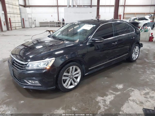 Продаж на аукціоні авто 2017 Volkswagen Passat 1.8t Sel Premium, vin: 1VWCT7A37HC067756, номер лоту: 44378134