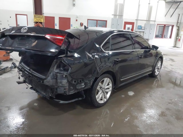 Продаж на аукціоні авто 2017 Volkswagen Passat 1.8t Sel Premium, vin: 1VWCT7A37HC067756, номер лоту: 44378134