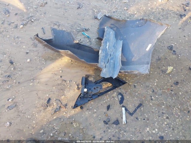 44378232 :رقم المزاد ، 5N1AT2MV3FC813400 vin ، 2015 Nissan Rogue Sl مزاد بيع