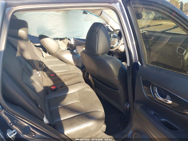 44378232 :رقم المزاد ، 5N1AT2MV3FC813400 vin ، 2015 Nissan Rogue Sl مزاد بيع