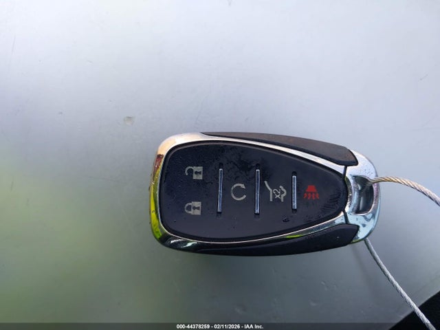 2GNAXKEX5J6297395 Chevrolet EQUINOX LT