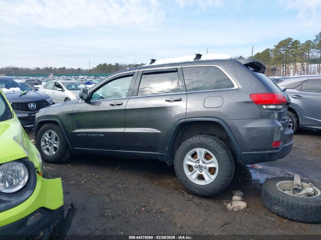 Продаж на аукціоні авто 2017 Jeep Grand Cherokee Laredo 4x4, vin: 1C4RJFAG2HC959266, номер лоту: 44378268