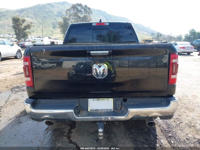 Продажа на аукционе авто 2021 Ram 1500 Laramie  4x4 5'7 Box, vin: 1C6SRFJT4MN670998, номер лота: 44378274