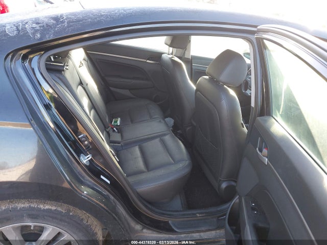 KMHD84LF9HU280163 Hyundai Elantra Limited