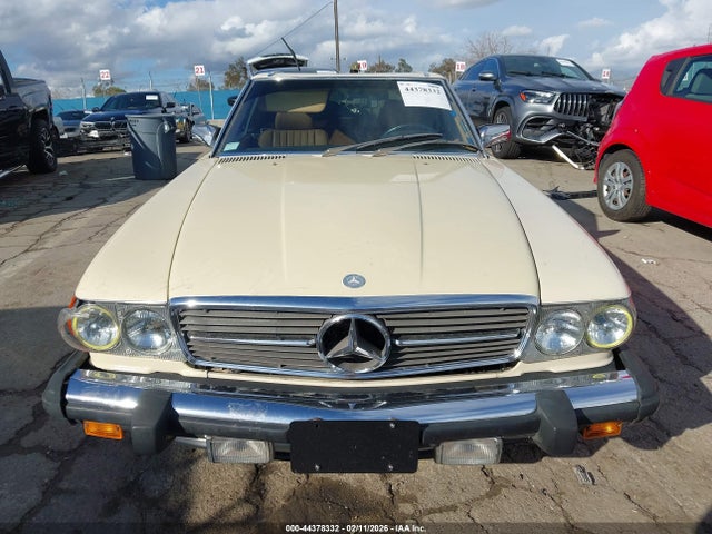 44378332 :رقم المزاد ، WDBBA48D8HA057846 vin ، 1987 Mercedes-benz 560 Sl مزاد بيع