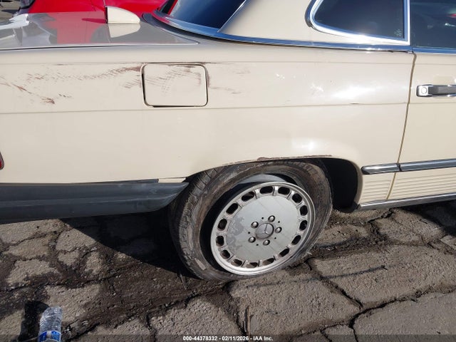 44378332 :رقم المزاد ، WDBBA48D8HA057846 vin ، 1987 Mercedes-benz 560 Sl مزاد بيع
