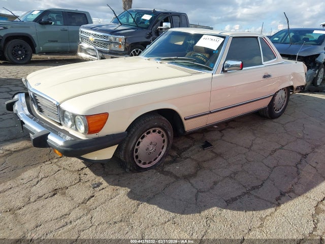 44378332 :رقم المزاد ، WDBBA48D8HA057846 vin ، 1987 Mercedes-benz 560 Sl مزاد بيع