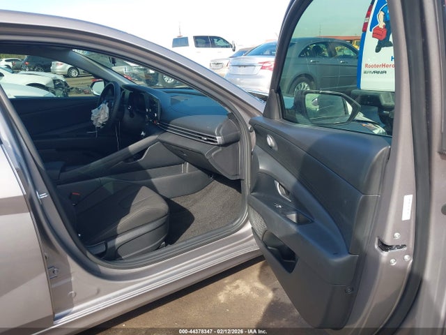 KMHLM4AJ8MU008602 Hyundai Elantra Hybrid Blue