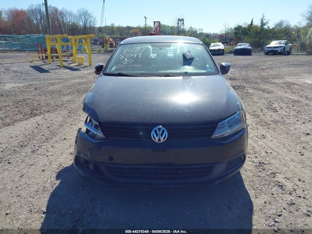 Продажа на аукционе авто 2014 Volkswagen Jetta 2.0l S, vin: 3VW2K7AJ8EM311647, номер лота: 44378349