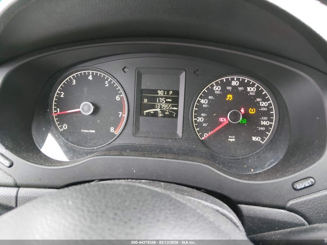 Продажа на аукционе авто 2014 Volkswagen Jetta 2.0l S, vin: 3VW2K7AJ8EM311647, номер лота: 44378349