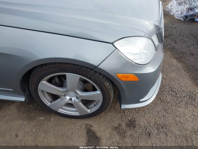 2011 Mercedes-benz E 350 მანქანა იყიდება აუქციონზე, vin: WDDHF5GB2BA287303, აუქციონის ნომერი: 44378377