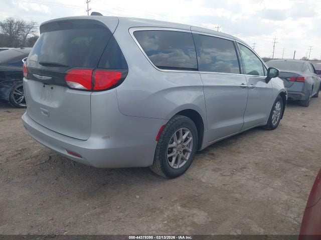 2023 CHRYSLER VOYAGER 2C4RC1CG4PR525642 Photo 3