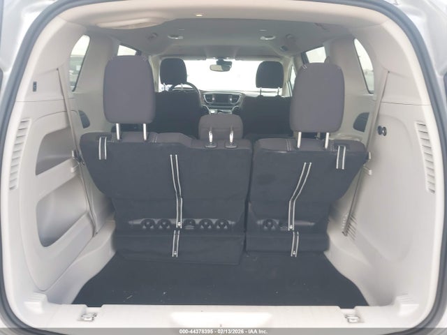 2023 CHRYSLER VOYAGER 2C4RC1CG4PR525642 Photo 7
