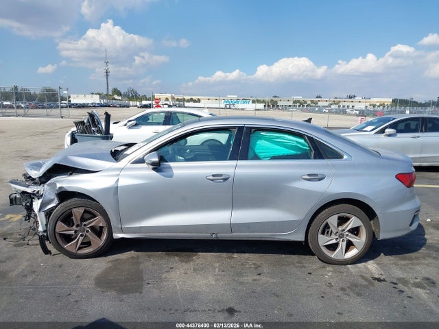 Продажа на аукционе авто 2023 Audi A3 Premium Plus 40 Tfsi Quattro S Tronic, vin: WAUHUDGY2PA071454, номер лота: 44378400