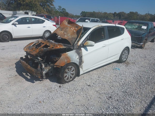 Hyundai ACCENT GS 2015 KMHCT5AE8FU226893 Image 2