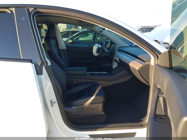 2022 TESLA MODEL Y 7SAYGDEE9NF453443 Photo 4