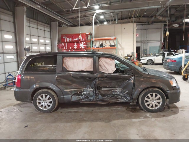 Продажа на аукционе авто 2016 Chrysler Town & Country Touring, vin: 2C4RC1BG9GR238797, номер лота: 44378471