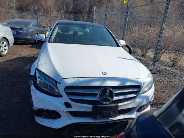 44378486 :رقم المزاد ، 55SWF4KB7GU171787 vin ، 2016 Mercedes-benz C 300 4matic مزاد بيع