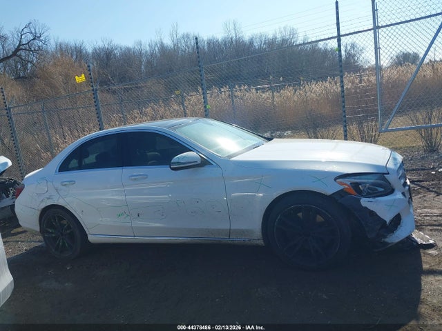 44378486 :رقم المزاد ، 55SWF4KB7GU171787 vin ، 2016 Mercedes-benz C 300 4matic مزاد بيع