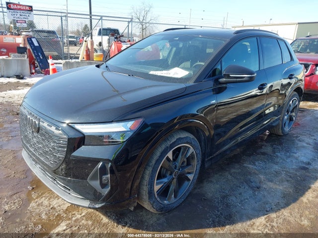 2024 AUDI Q4 E-TRON WA1LUBFZ8RP062702 Photo 1