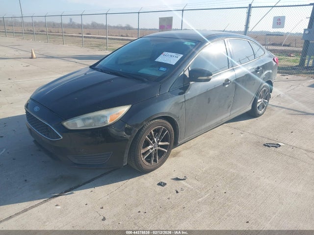 Ford FOCUS SE 2016 1FADP3F28GL267523 Image 2