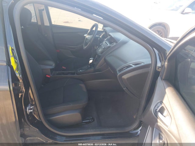 Ford FOCUS SE 2016 1FADP3F28GL267523 Image 5