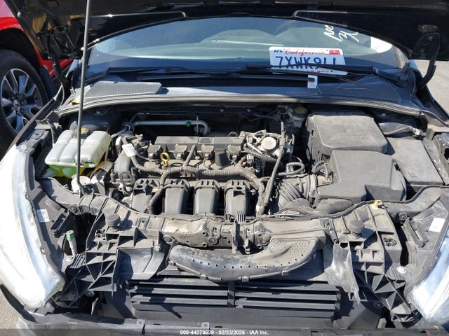 Ford Focus Titanium 2016 1FADP3J20GL362231 Image 10