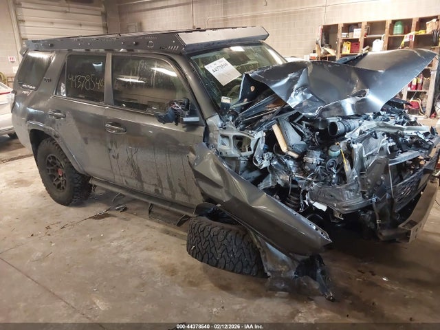 2022 TOYOTA 4RUNNER JTERU5JR9N6047131