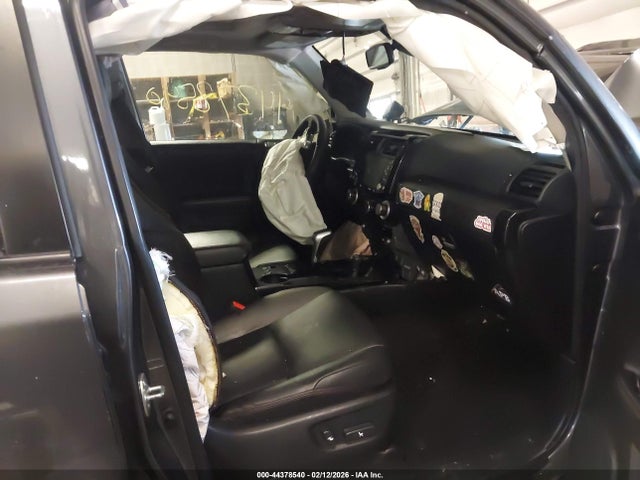 2022 TOYOTA 4RUNNER JTERU5JR9N6047131 Photo 4