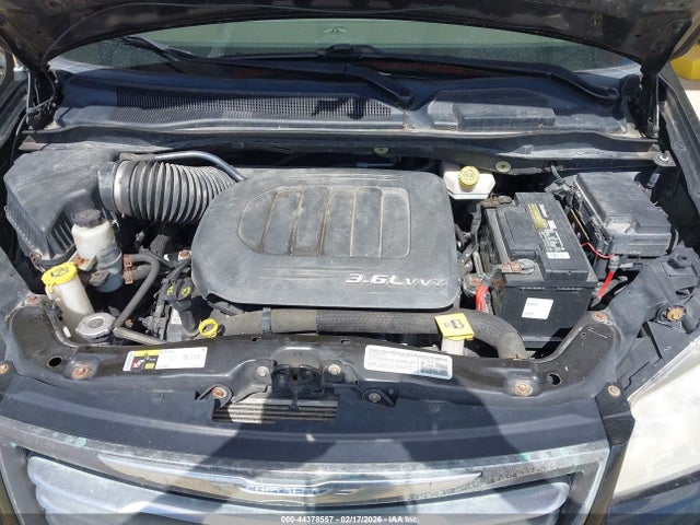44378557 :رقم المزاد ، 2C4RC1BG8ER422867 vin ، 2014 Chrysler Town & Country Touring مزاد بيع