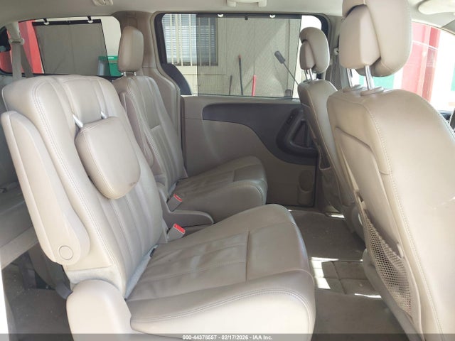 44378557 :رقم المزاد ، 2C4RC1BG8ER422867 vin ، 2014 Chrysler Town & Country Touring مزاد بيع