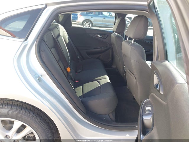 1G1ZE5ST3GF328848 Chevrolet MALIBU 1LT
