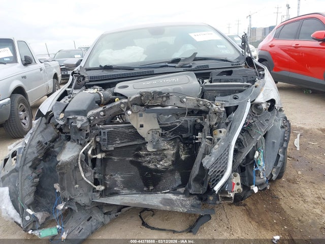 Продажа на аукционе авто 2015 Chrysler 200 C, vin: 1C3CCCCB8FN602308, номер лота: 44378588