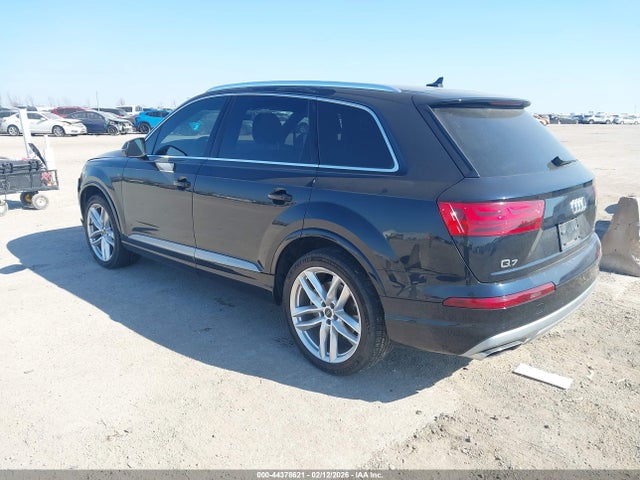 2017 AUDI Q7 WA1VAAF75HD034866 Photo 2