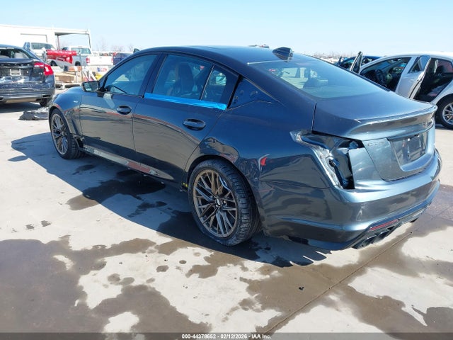2022 CADILLAC CT5-V 1G6D35R60N0810560 Photo 2