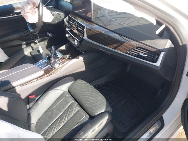2021 BMW 530I WBA53BH07MCF21332 Photo 4