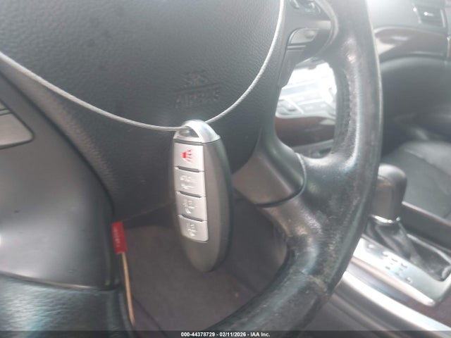 2016 INFINITI Q70L JN1BY1PP4GM630779 Photo 10