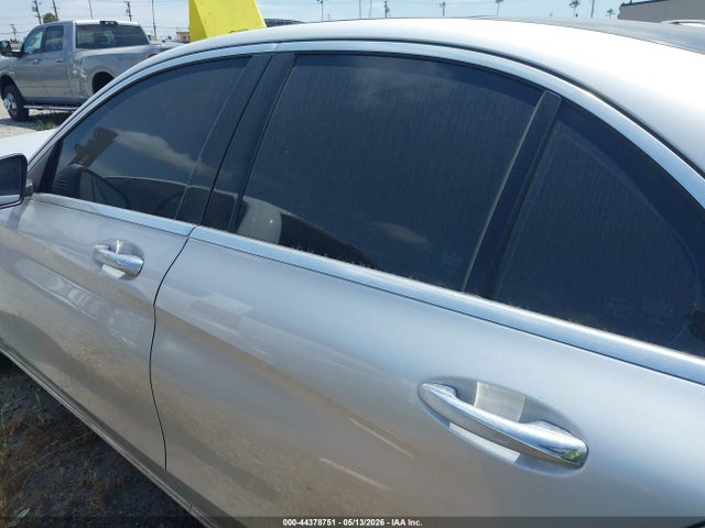 Продажа на аукционе авто 2015 Mercedes-benz C 300, vin: 55SWF4JBXFU056276, номер лота: 44378751