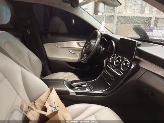 Продажа на аукционе авто 2015 Mercedes-benz C 300, vin: 55SWF4JBXFU056276, номер лота: 44378751
