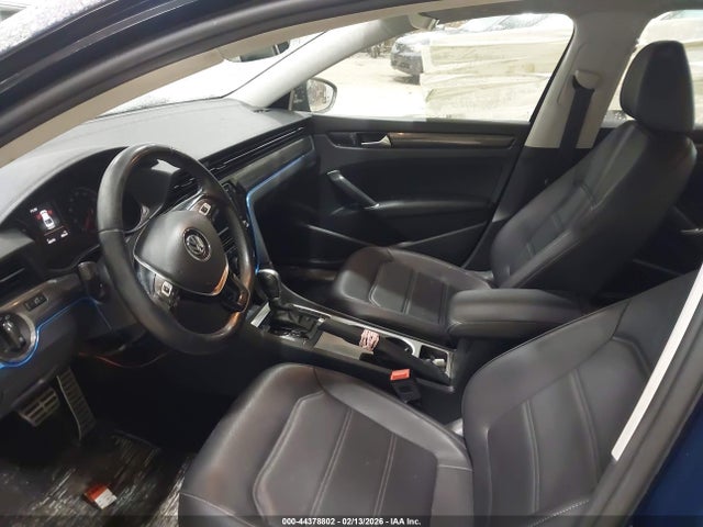 44378802 :رقم المزاد ، 1VWMA7A38LC022392 vin ، 2020 Volkswagen Passat 2.0t R-line مزاد بيع