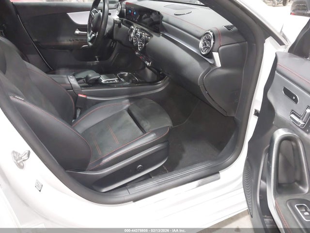 2021 Mercedes-benz Cla 250 4matic მანქანა იყიდება აუქციონზე, vin: W1K5J4HB0MN169384, აუქციონის ნომერი: 44378805