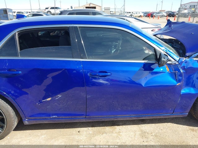44378844 :رقم المزاد ، 2C3CCAAG3KH610144 vin ، 2019 Chrysler 300 Touring مزاد بيع