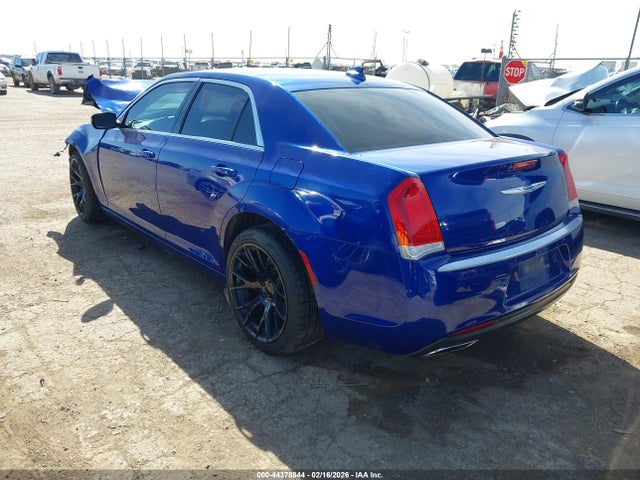 44378844 :رقم المزاد ، 2C3CCAAG3KH610144 vin ، 2019 Chrysler 300 Touring مزاد بيع