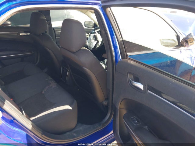 44378844 :رقم المزاد ، 2C3CCAAG3KH610144 vin ، 2019 Chrysler 300 Touring مزاد بيع