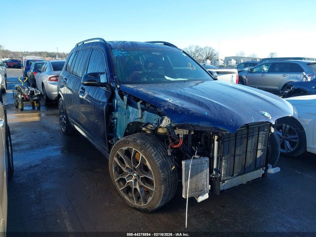 2024 BMW X7 5UX33EM01R9T00651